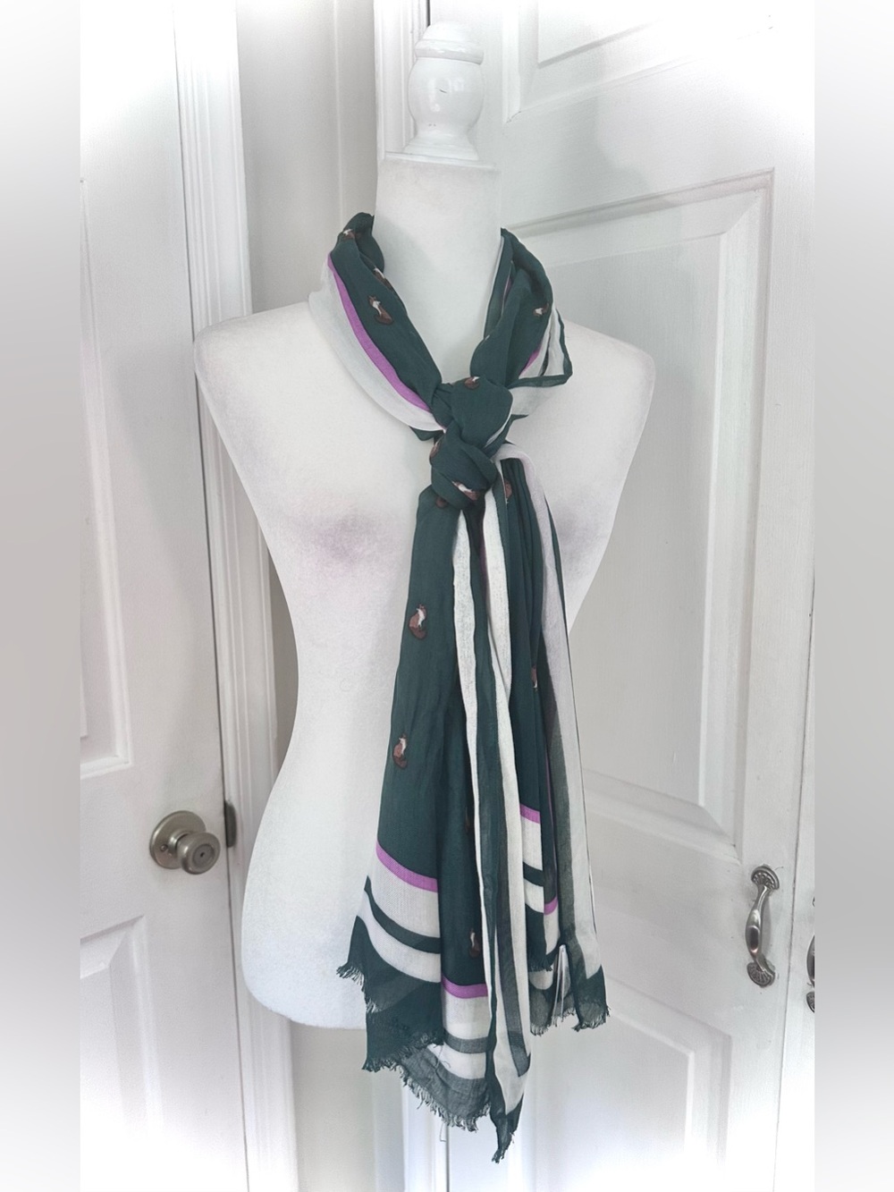 Talbots Green Fox Print Viscose Scarf Lilac Stripe